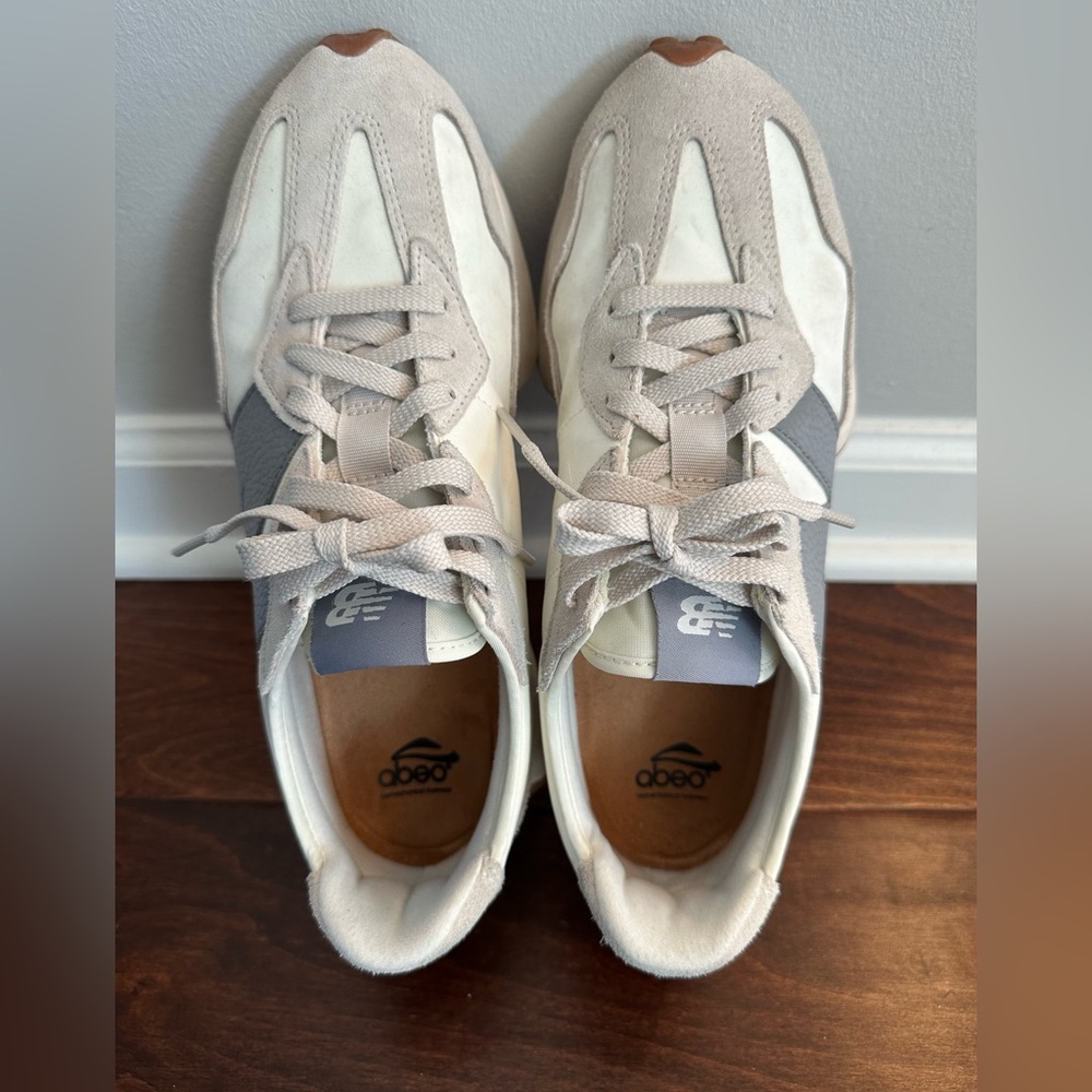 New Balance 327 Women 9 1/2